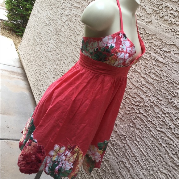 Vibrant Embroidered Dress - Picture 3 of 4